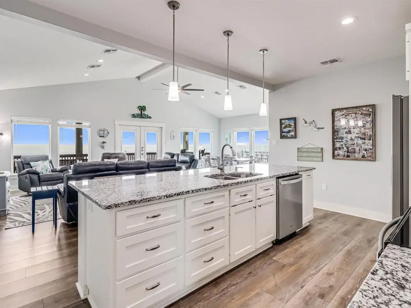 Copano Hooked 4 Bedroom Home by RedAwning