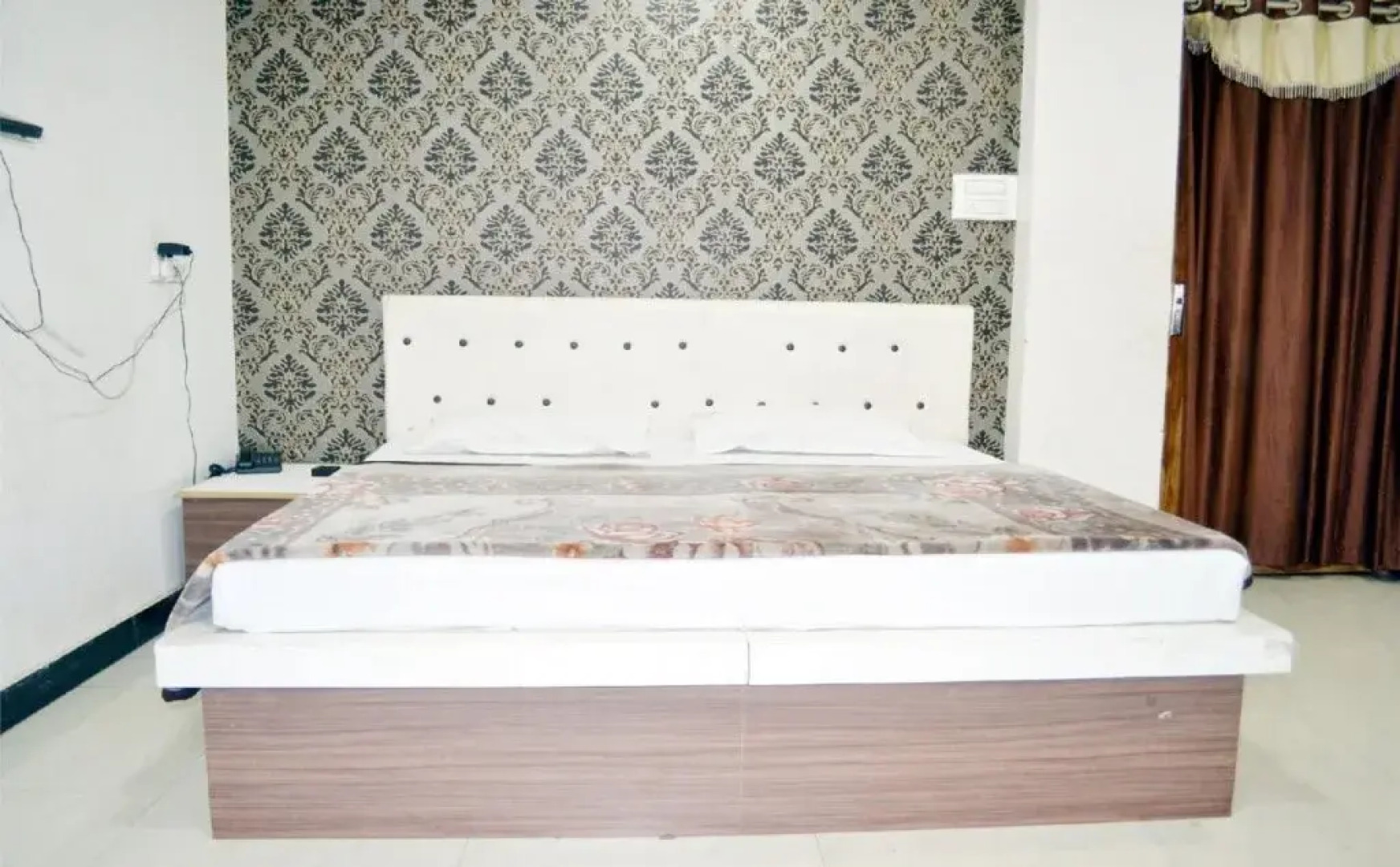 Hotel City Plaza & Restaurant