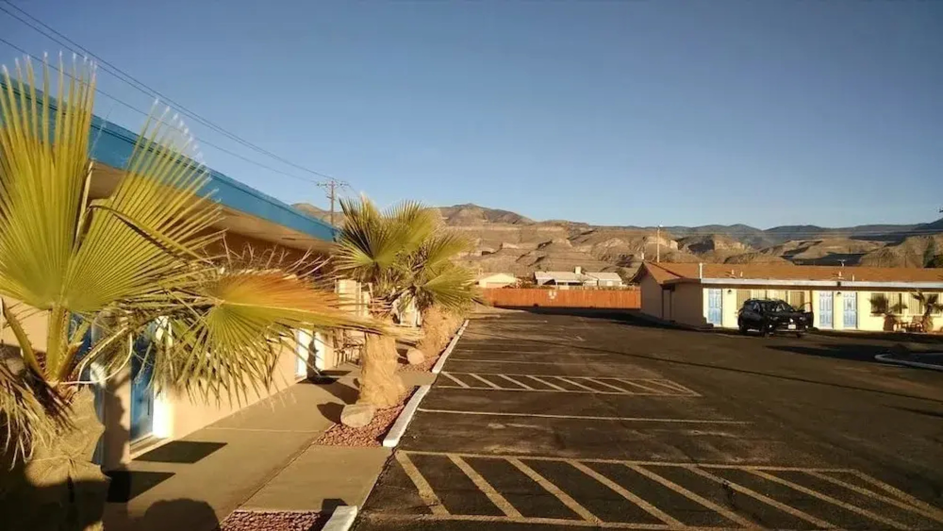 White Sands Motel