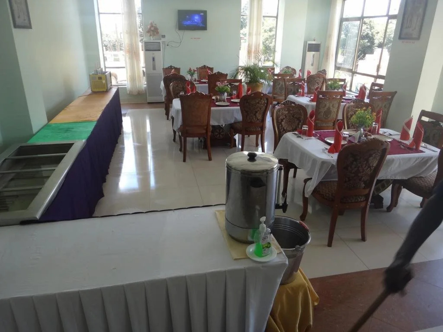 Victoria Palace Hotel