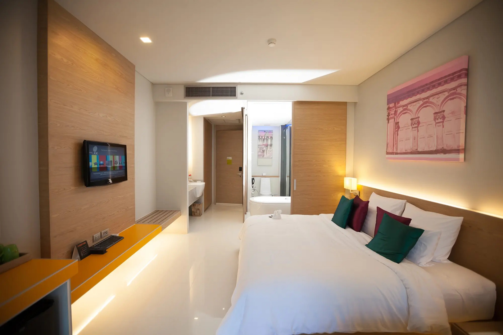 Курортный отель The Kee Resort & Spa