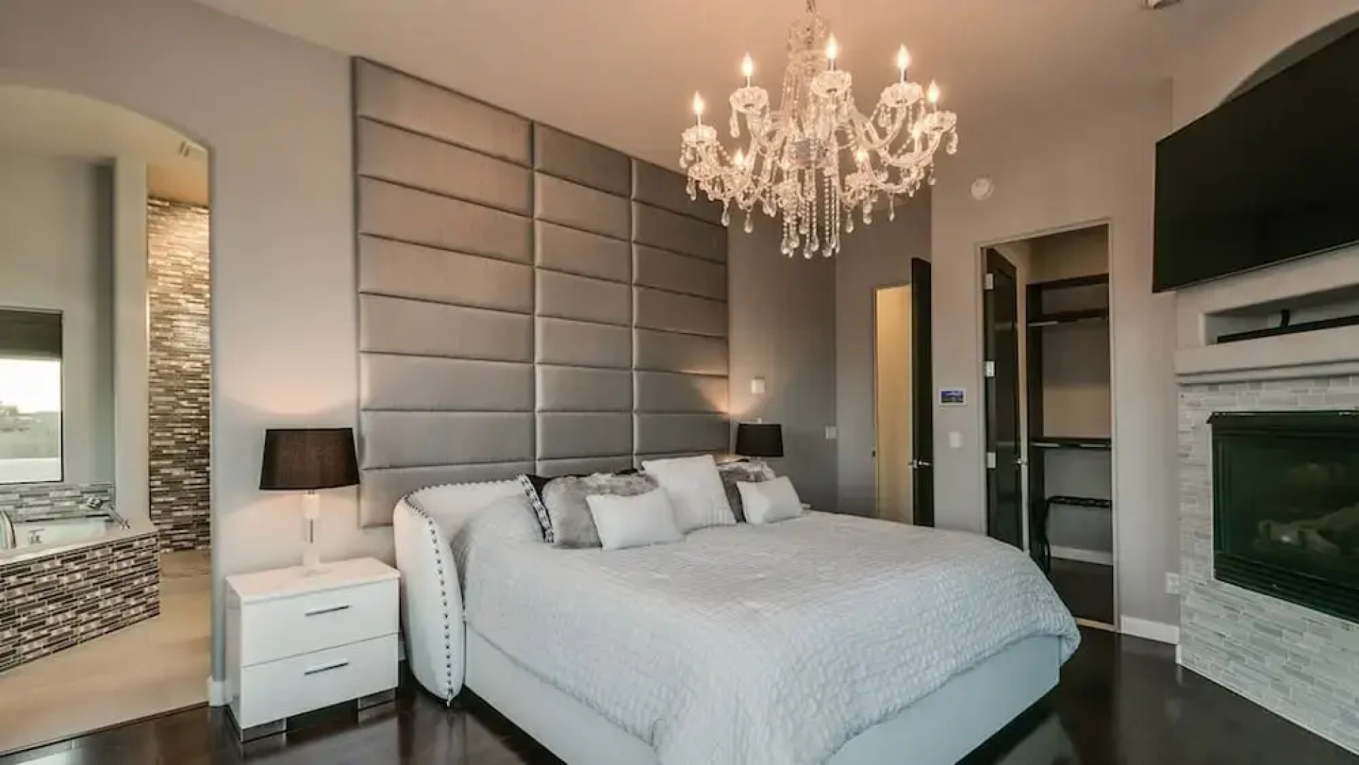 Luxury Contemporary Sanctuary w/ Pool and Views!