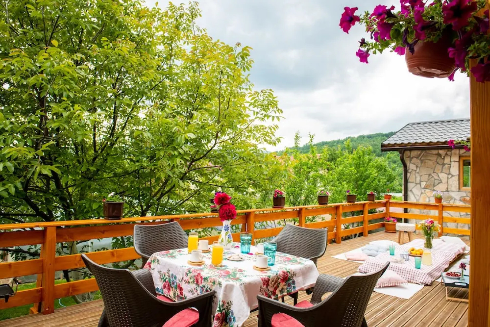 Immaculate 4-bed Cottage in Kolasin / Montenegro