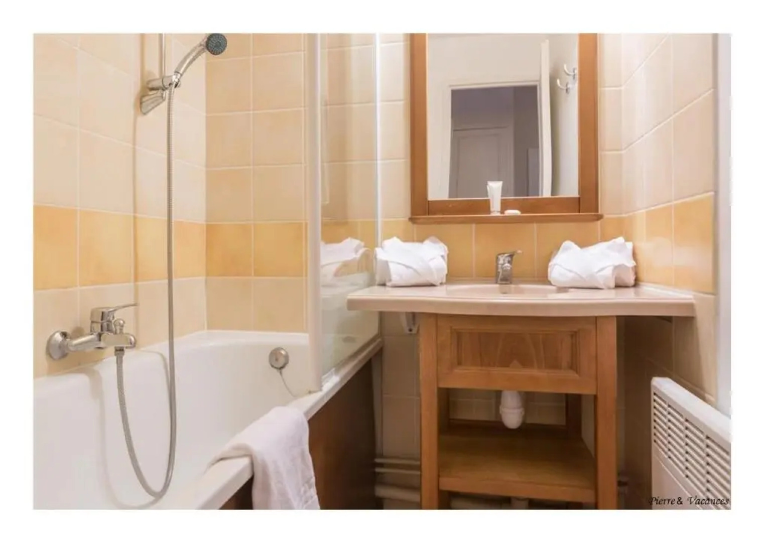 Charmant Appartement avec piscine.