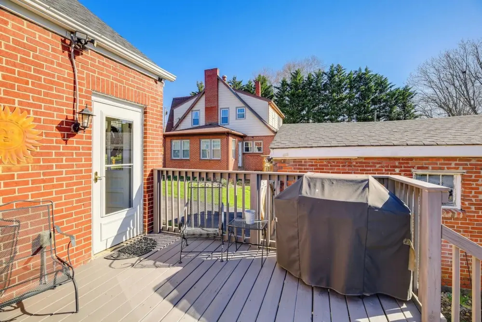 1 Mi to Dtwn: Bristol Cottage w/ Hot Tub & Grill!