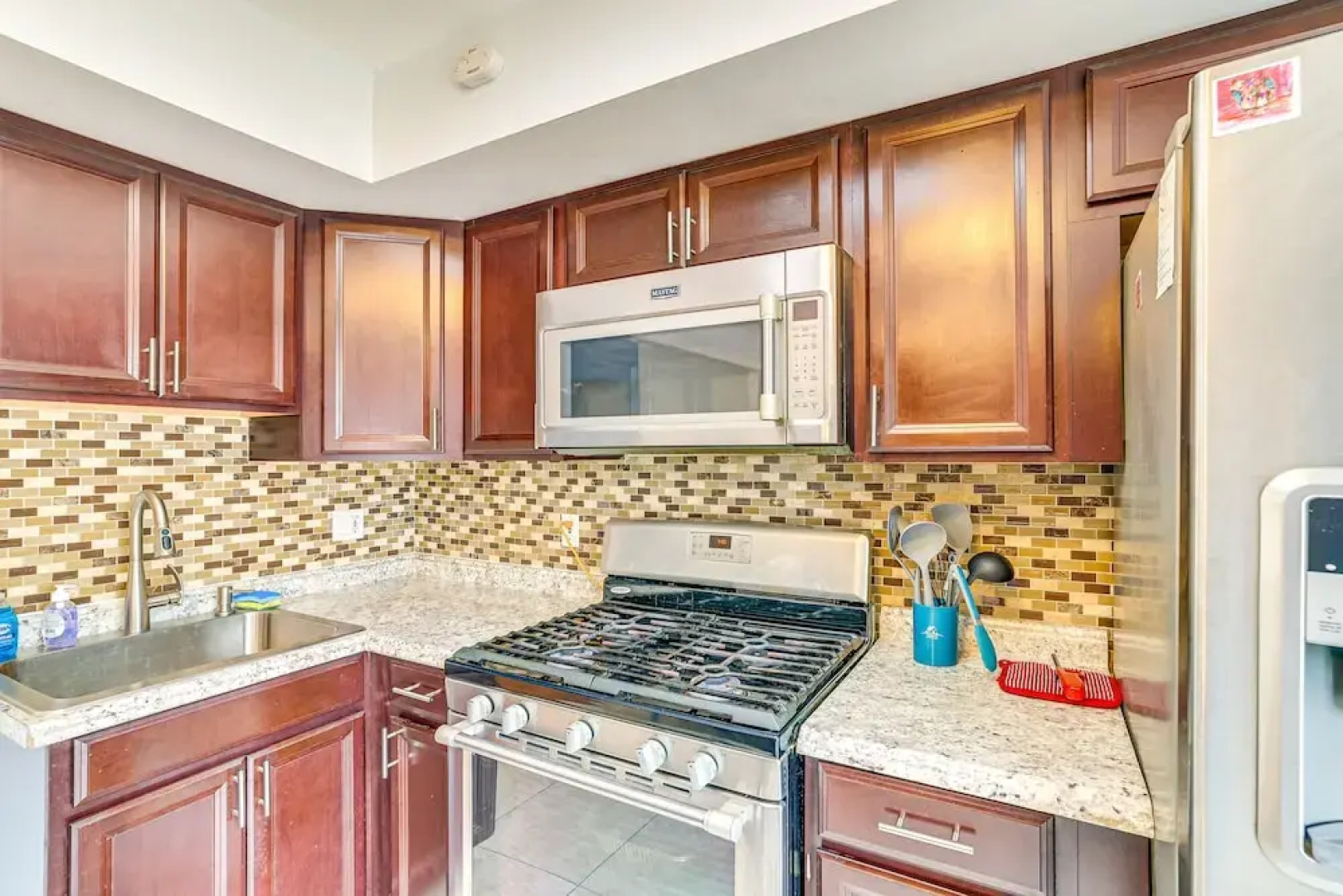 Poconos Home w/ Private Pool, Hot Tub & Sauna!