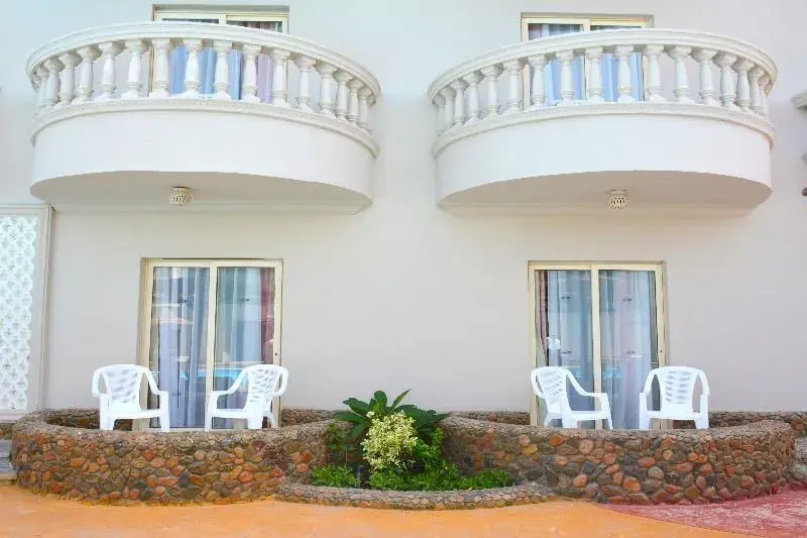 Hawaii Riviera Club Aqua Park-Families and Couples