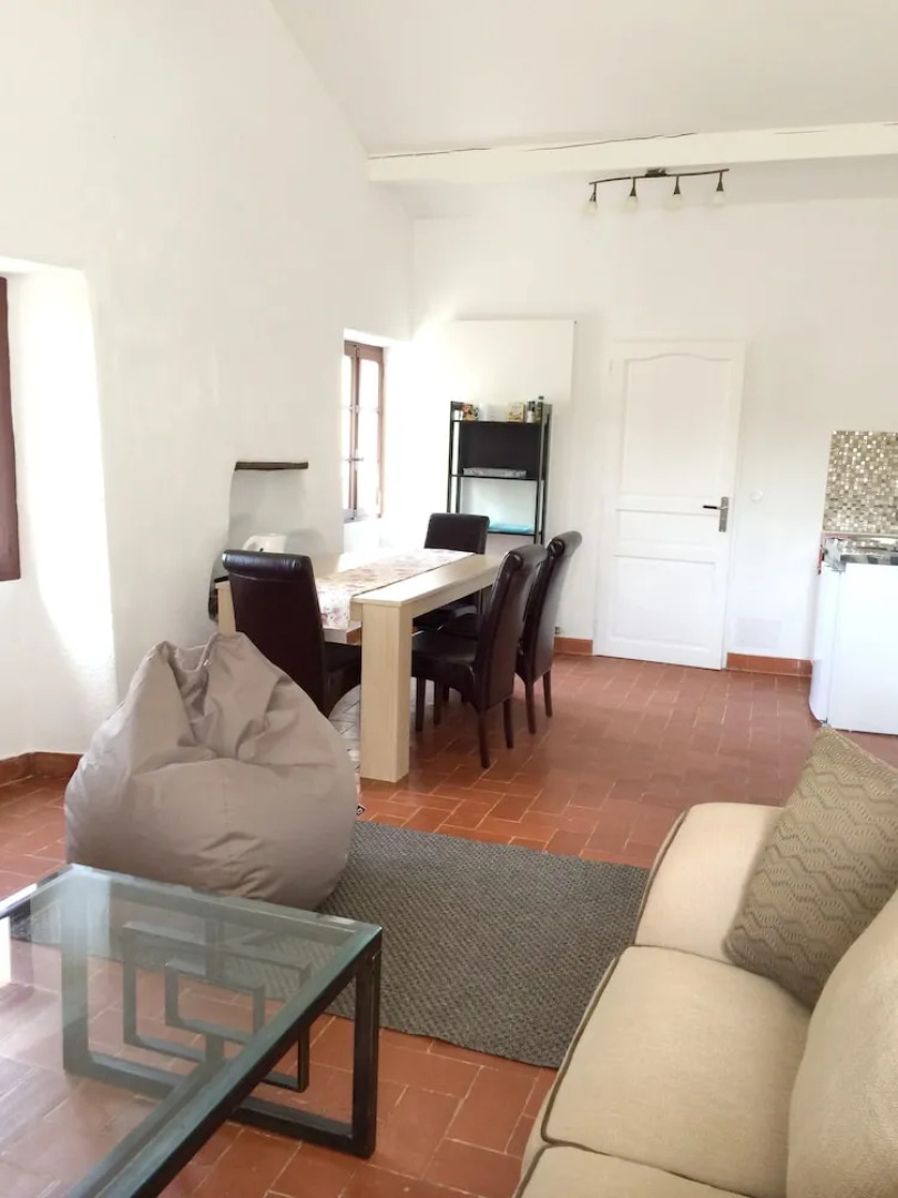 Apartment With 2 Bedrooms in Montauriol, With Pool Access, Furnished G