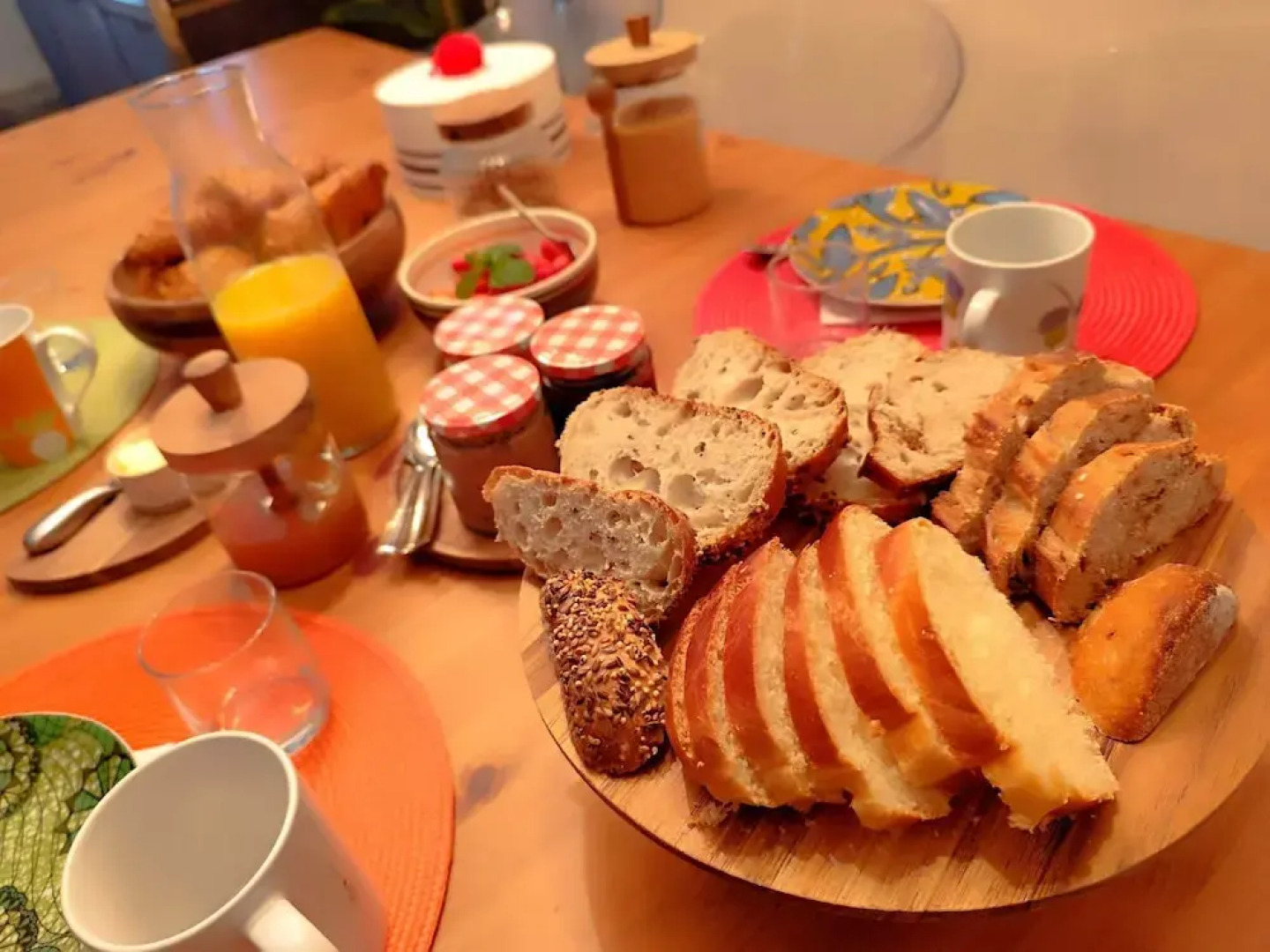 Les Grands Cyprès - chambres d'hôtes, bed and breakfast