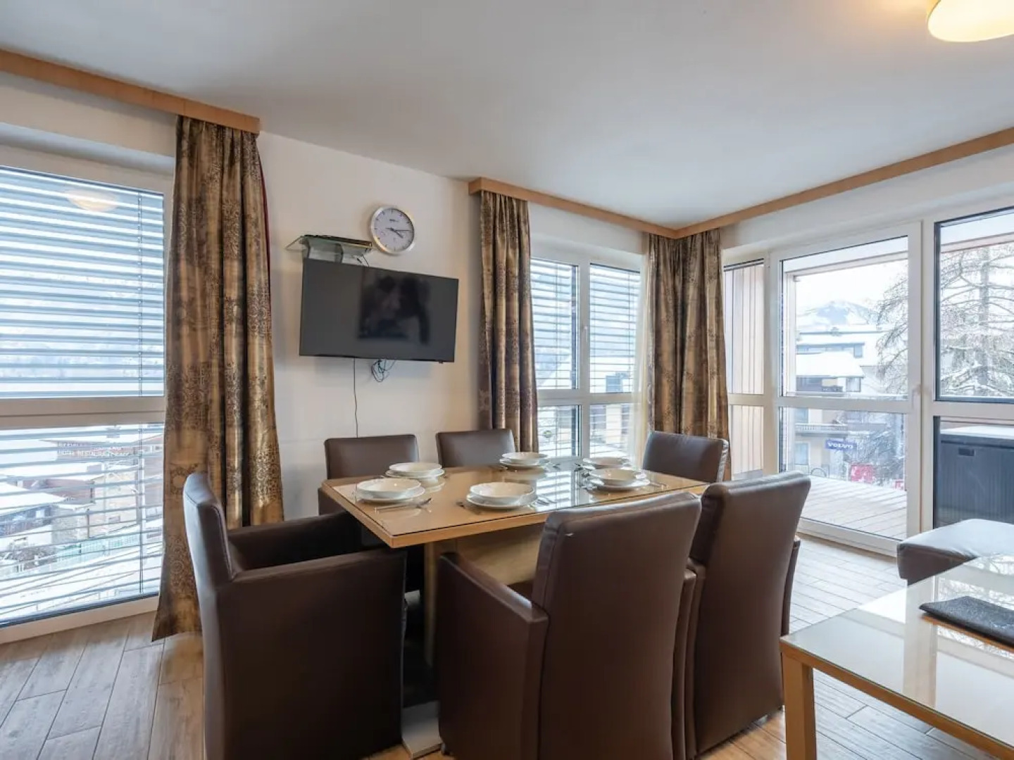 Zell Lake View & City Apartments