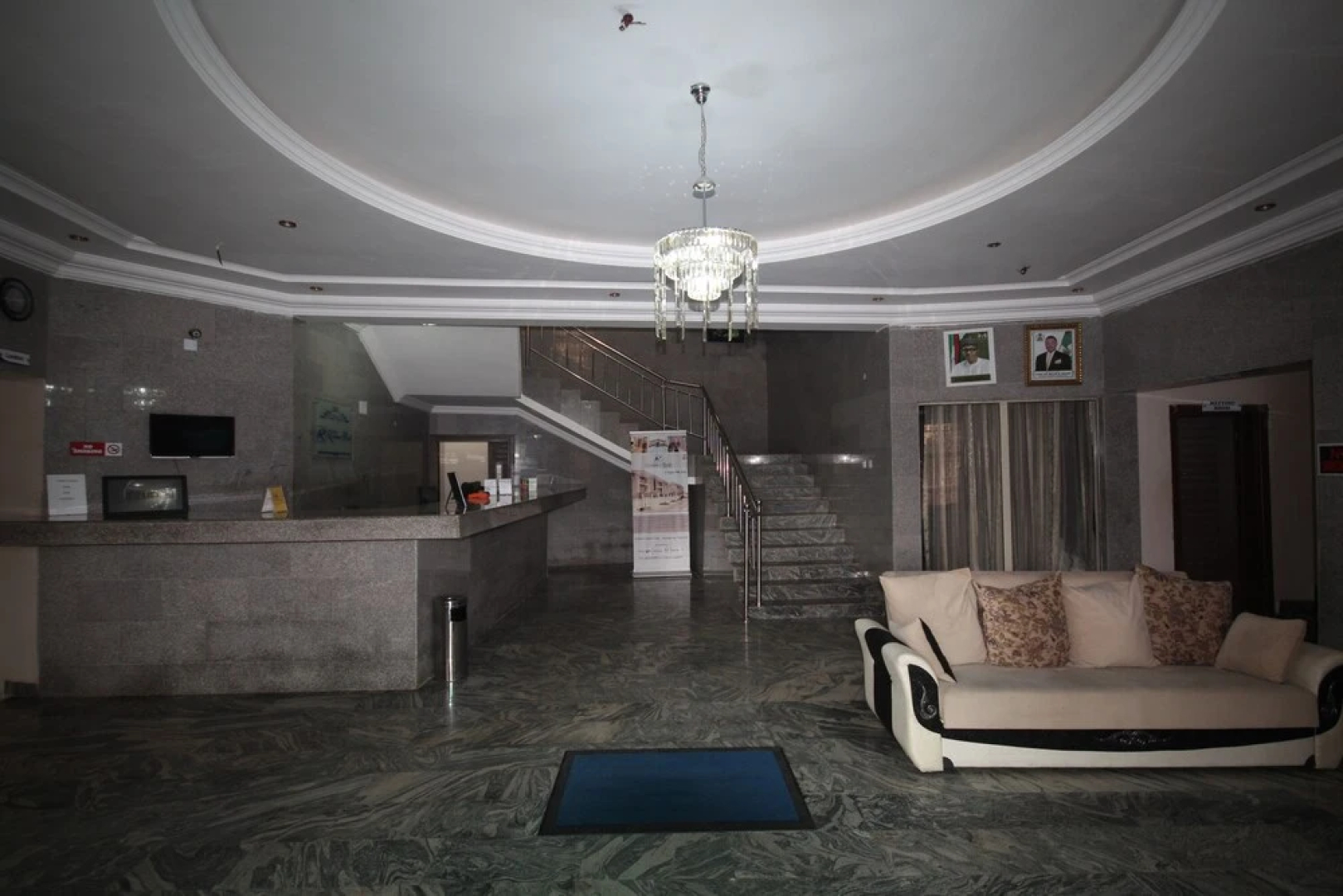 Residency Hotel Leophine House