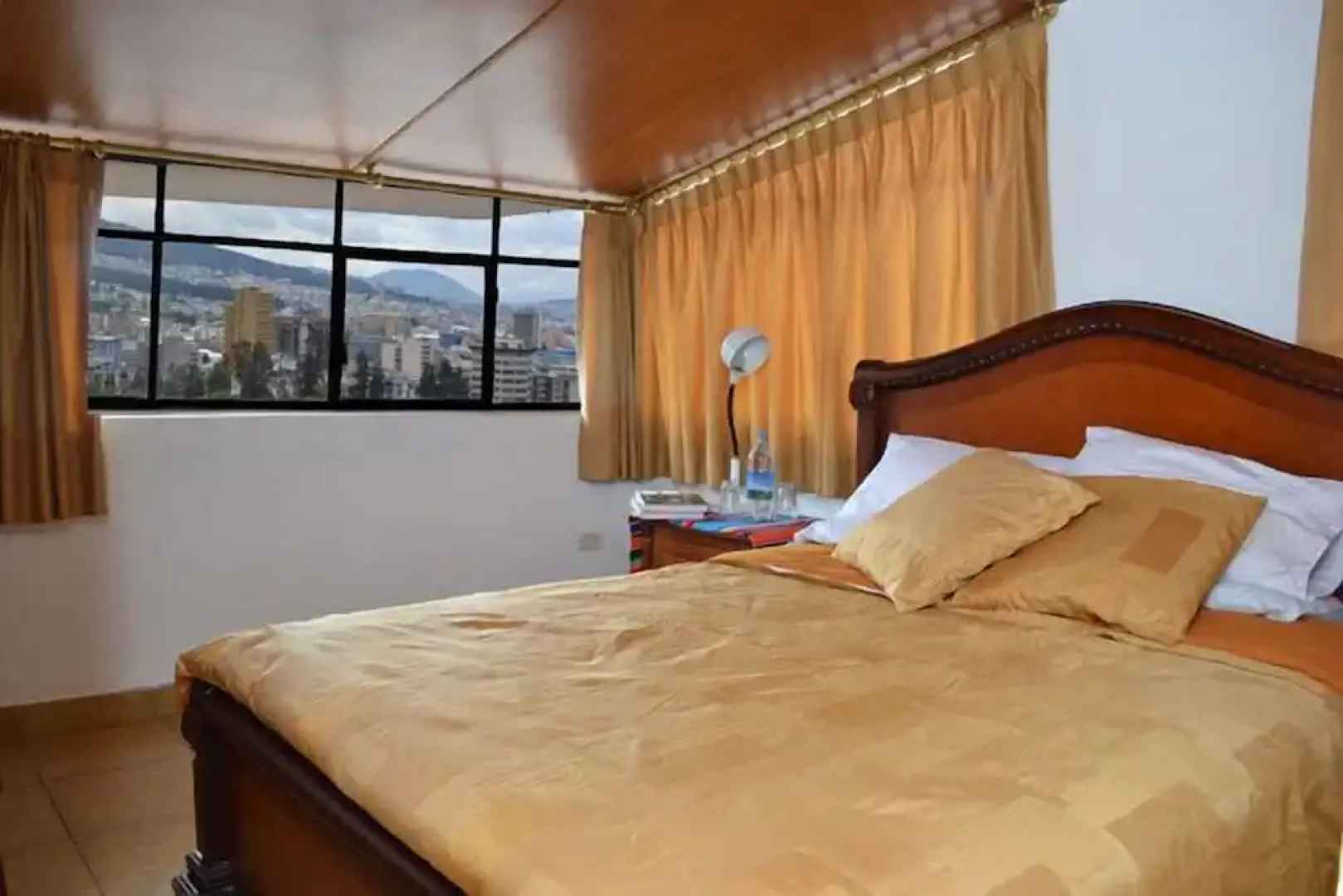 The Quito Guest House with Yellow Balconies