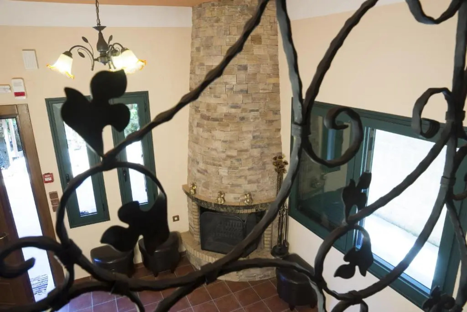 Elia Maisonette Therissos