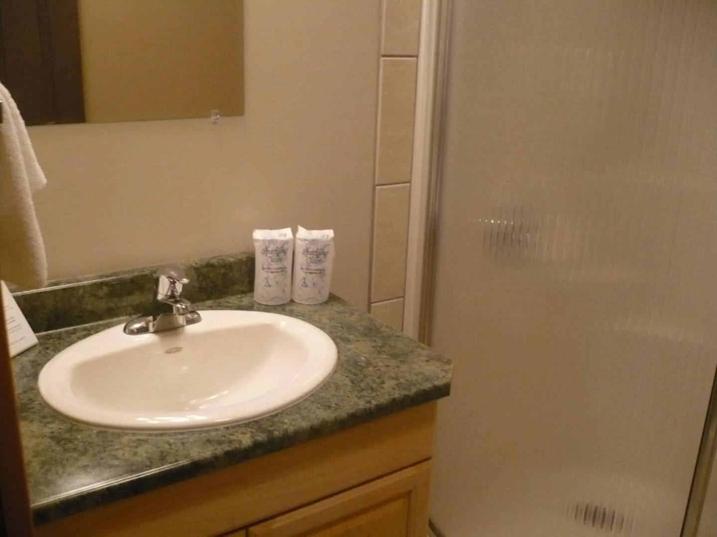 Basecamp Lodge Golden