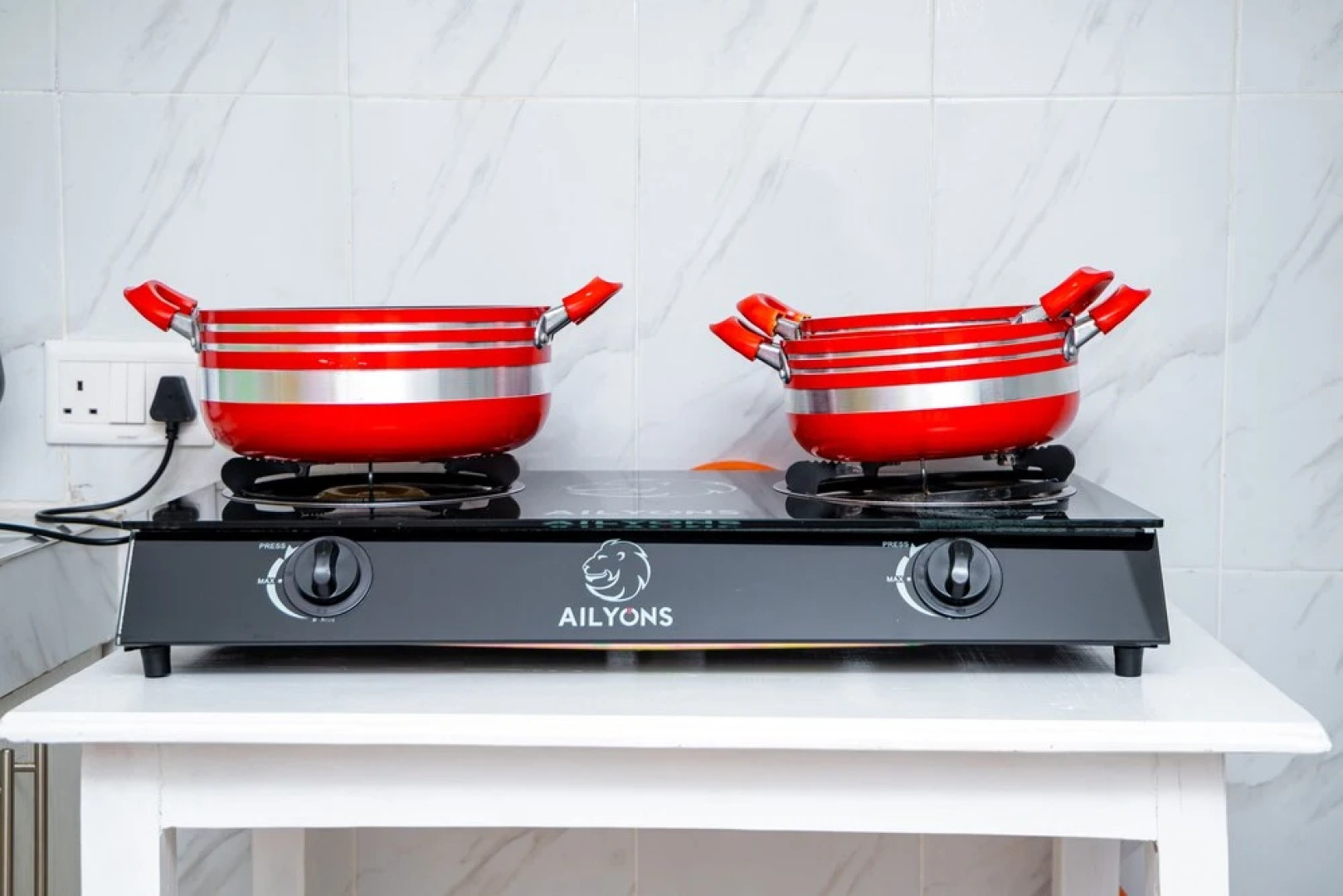 Santorina Home Suites