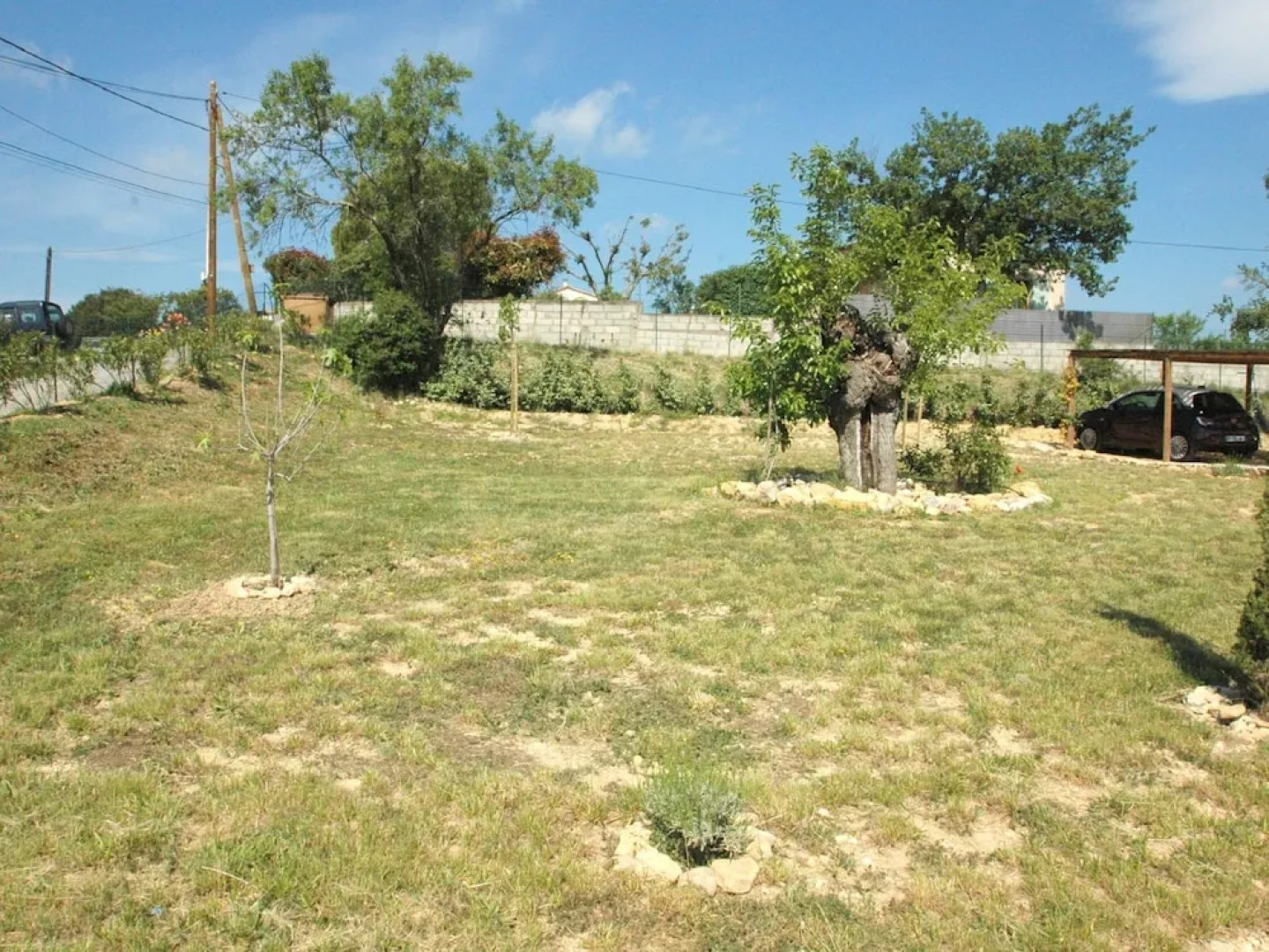 Serene Holiday Home in Les Mages With Balcony