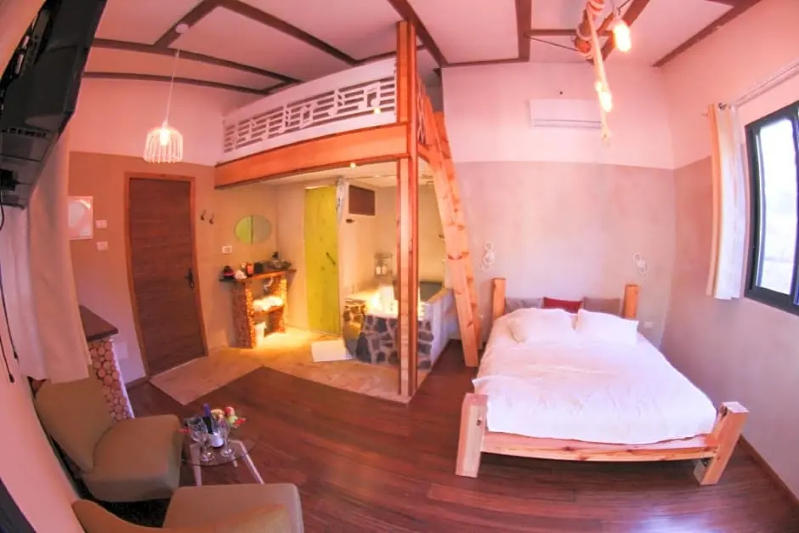 Paradise on the horizon