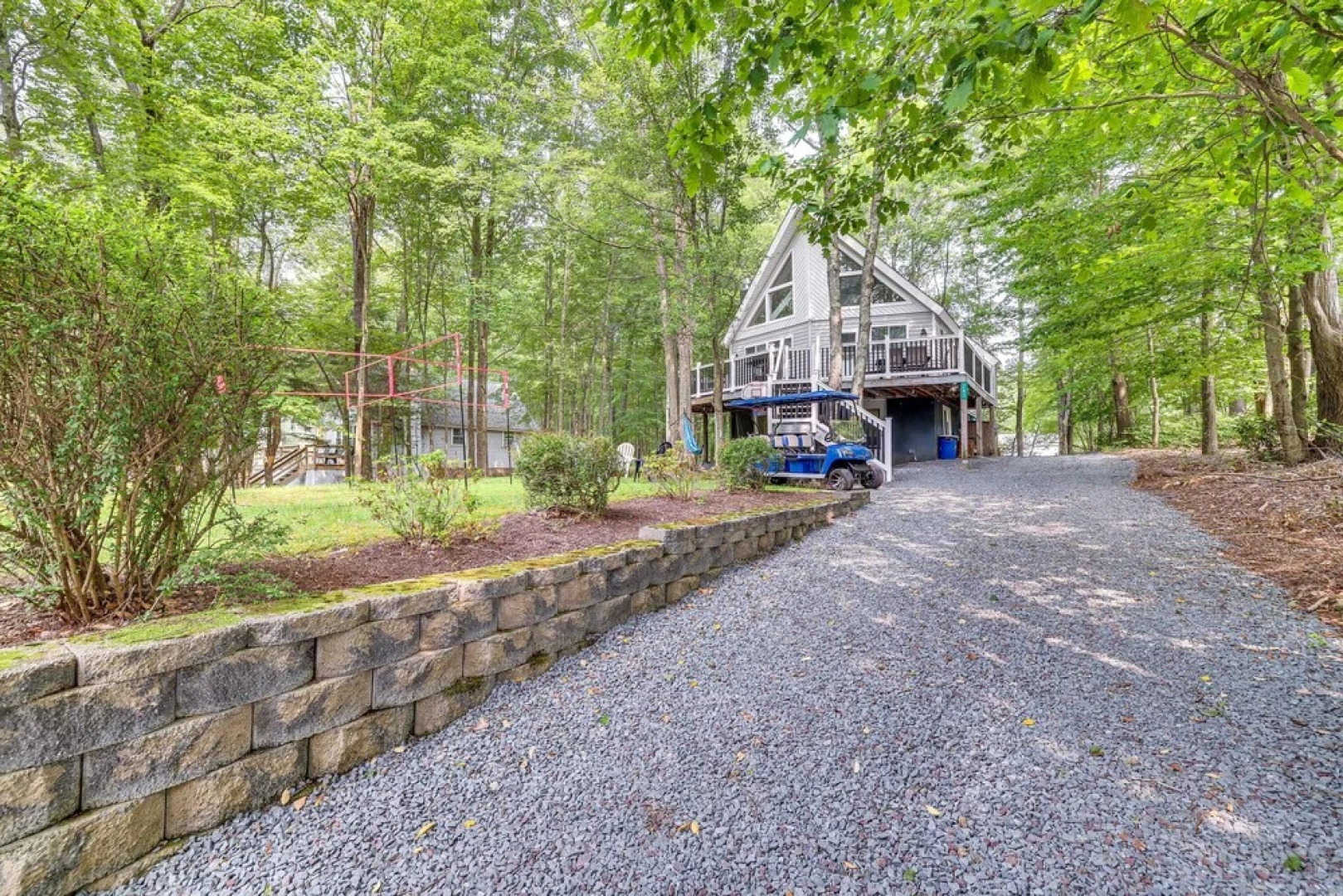 Lake Access, Fire Pit & Game Room: Poconos Gem