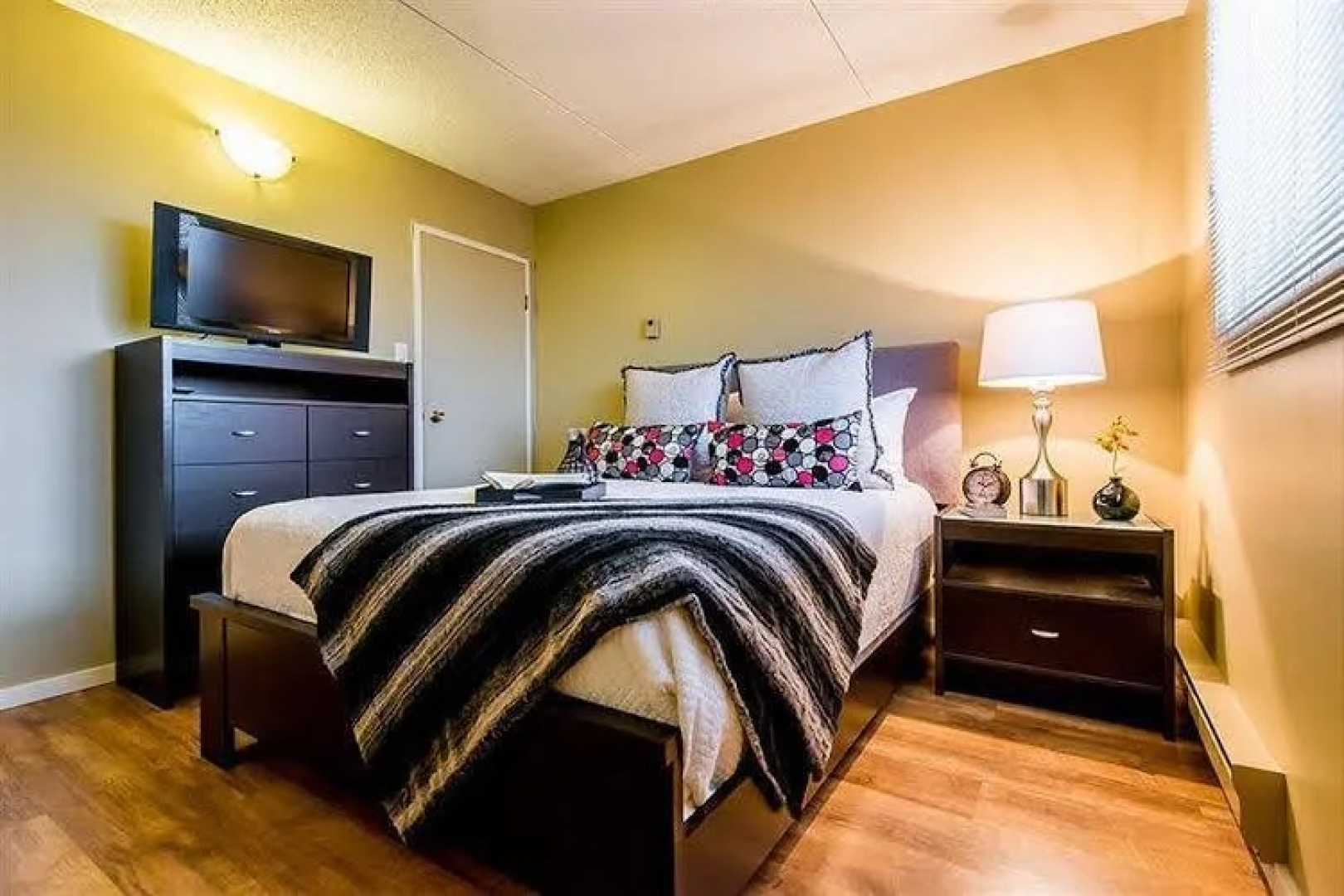 Executive Suites by Roseman