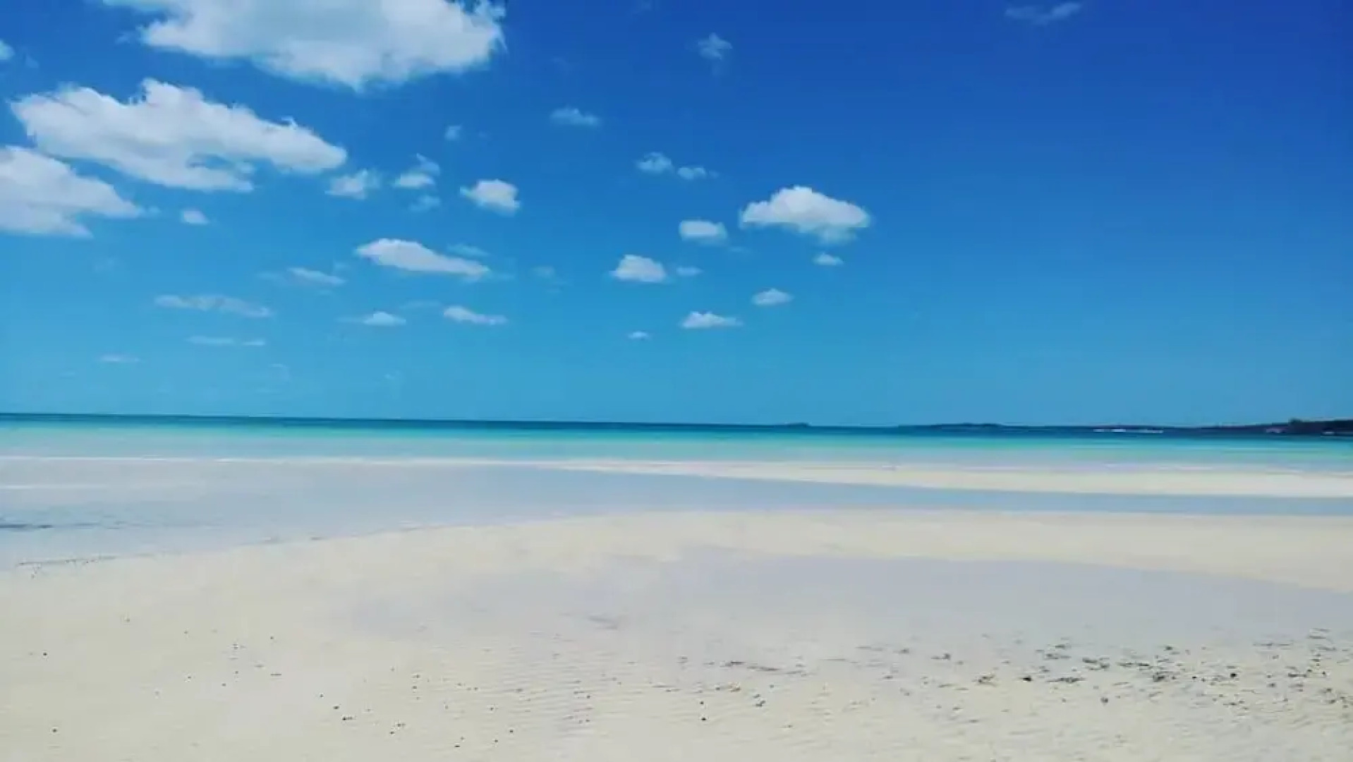 Island Oasis: Luxury Villa With Private Pool And Beach Access