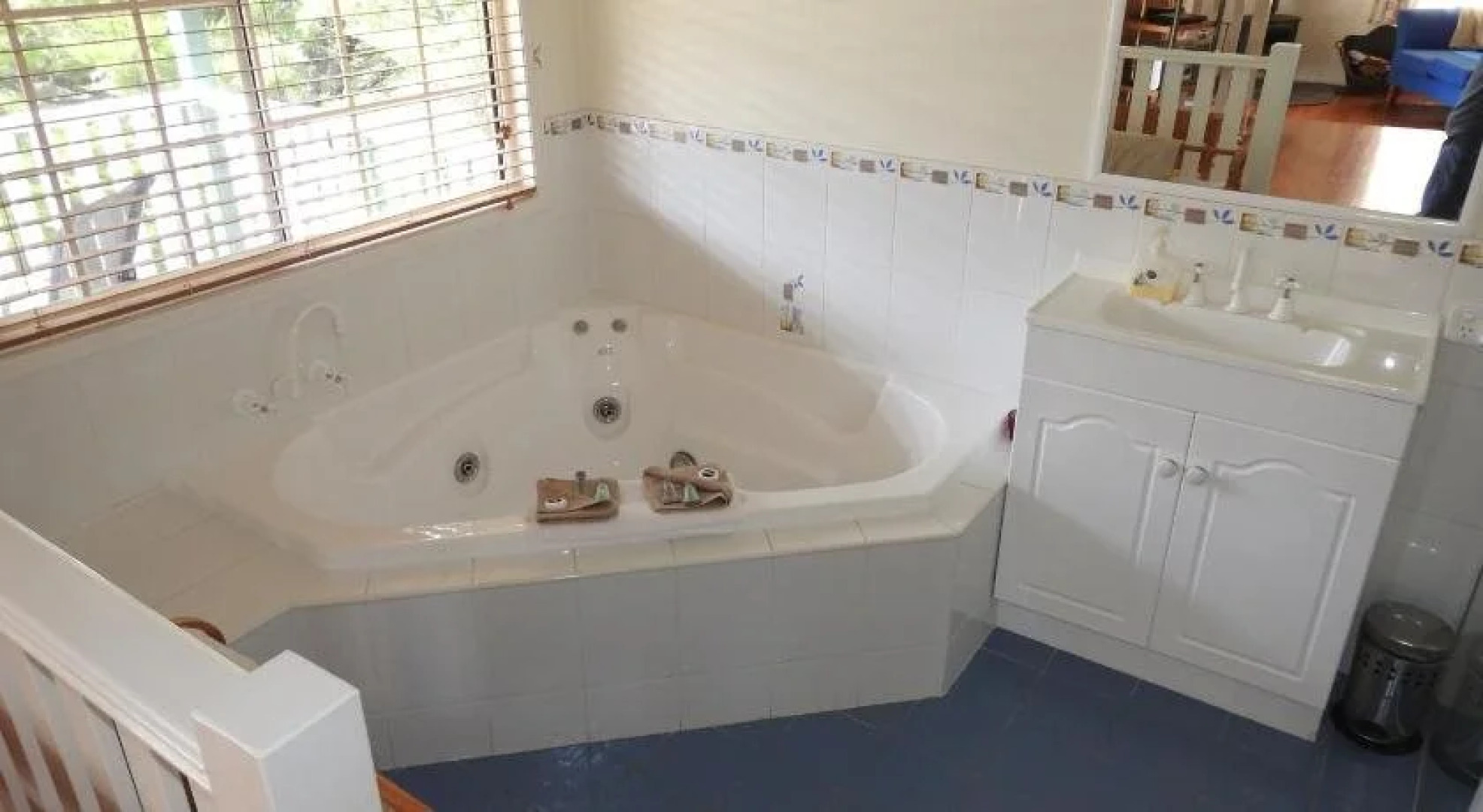 Granite Gardens Cottages & Lake Retreat