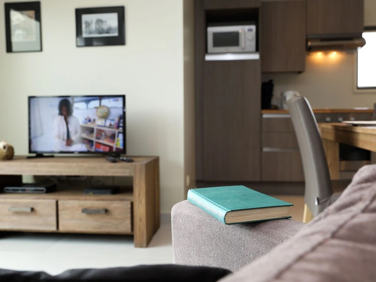 Best Western Plus Golden Lakes Hotel