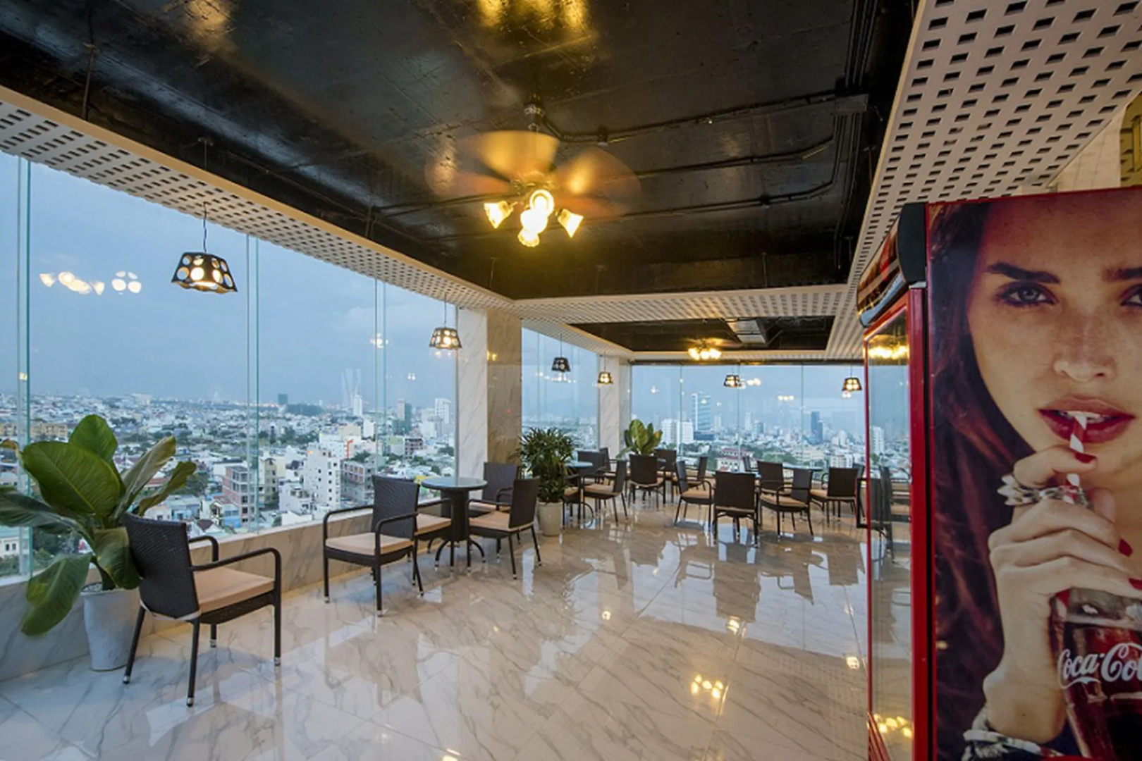 Crystal Hotel Da Nang