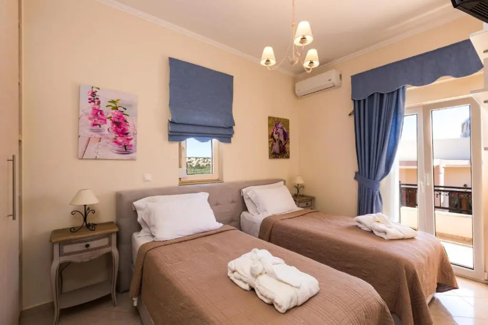 Eva & Dimitrios Villas, By ThinkVilla