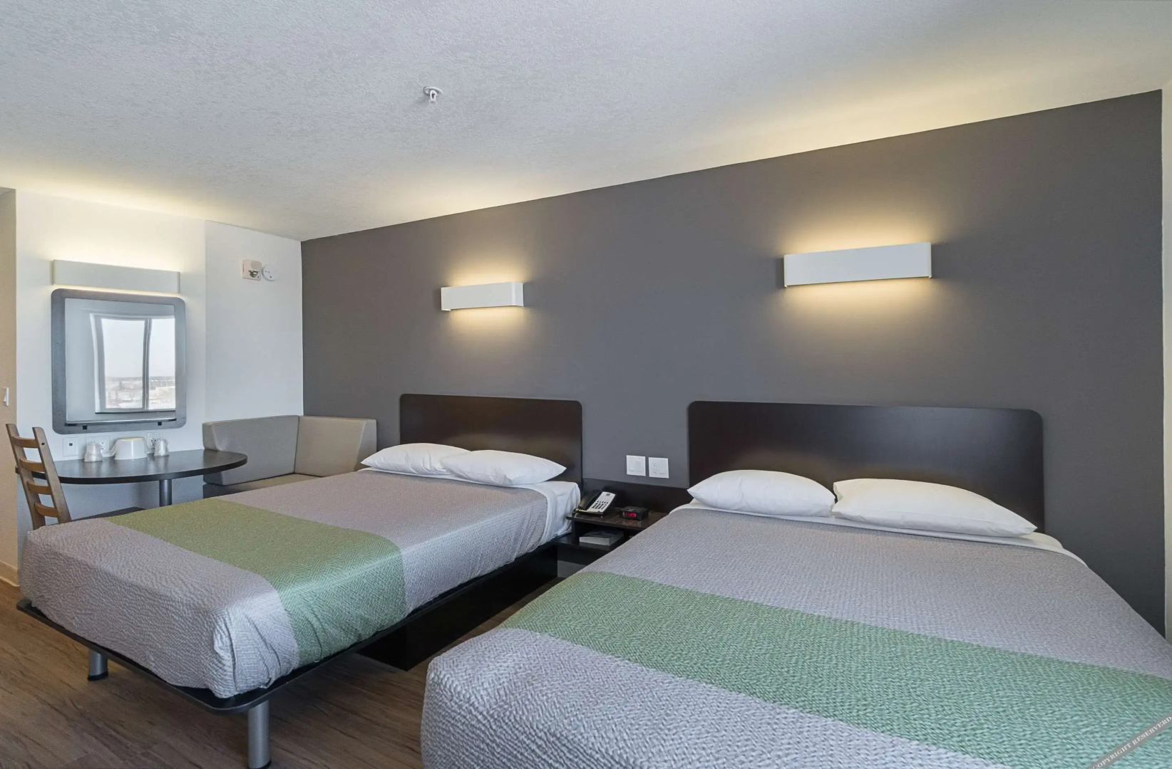 Studio 6-Bruderheim, AB