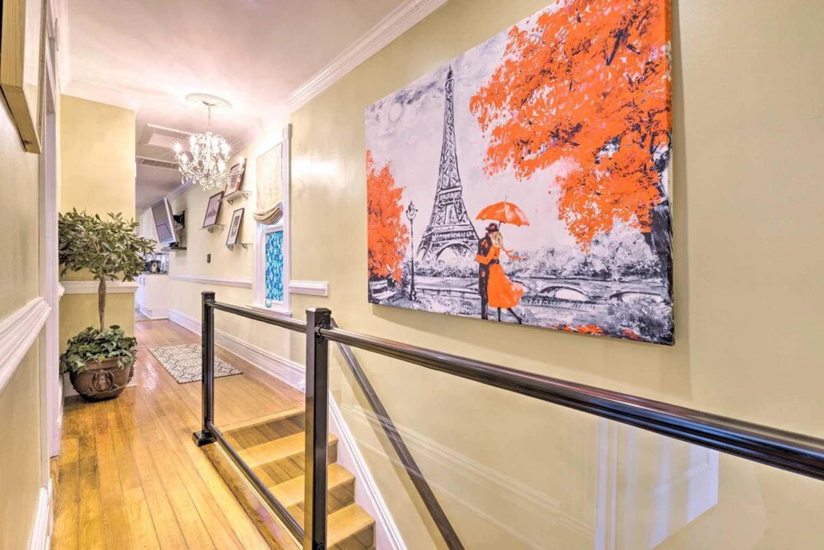 Chic Richmond Apartment w/ Private Deck and Patio!