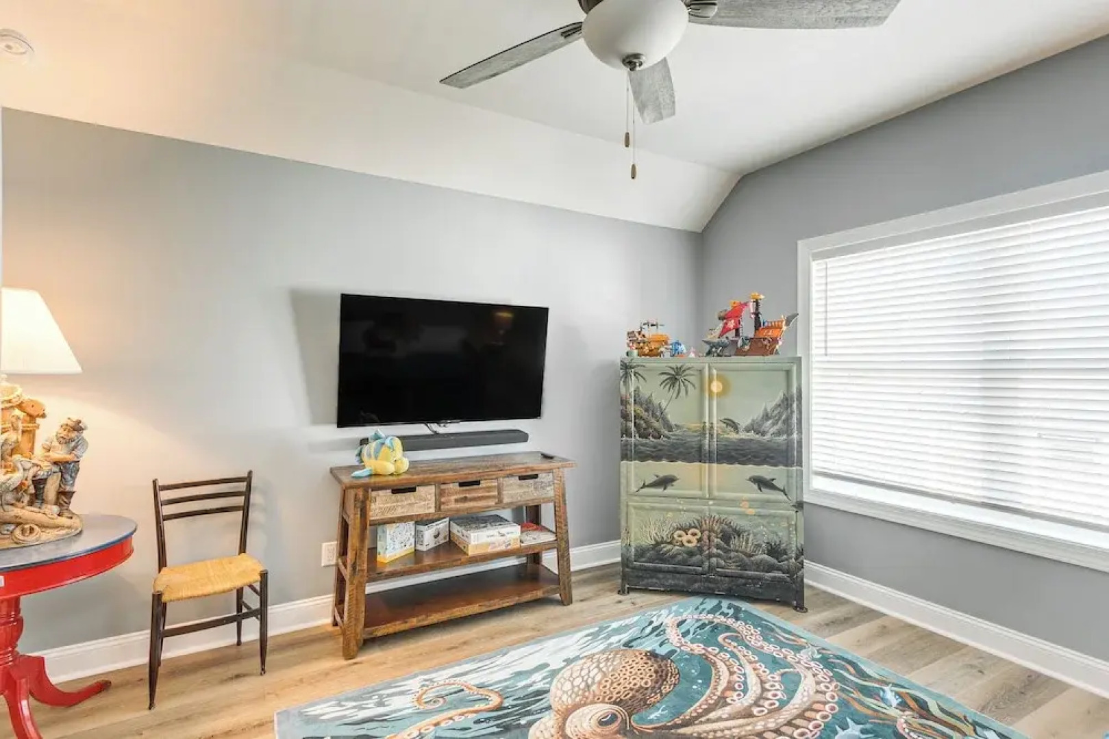 Walk to Public Beach: Hideaway in St Simons Island