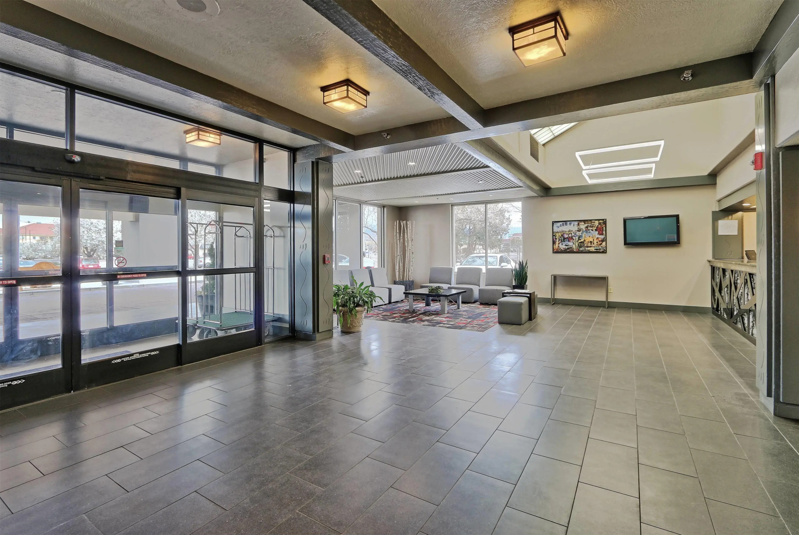 Ramada Plaza by Wyndham Albuquerque Midtown