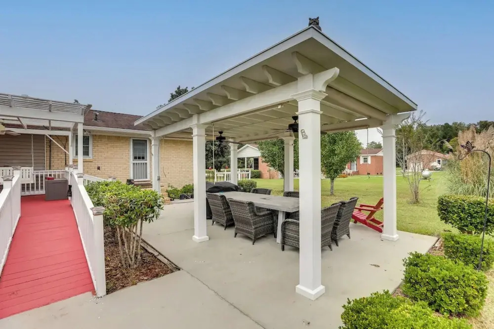 Moncks Corner Home ~ 4 Mi to Lake Moultrie!