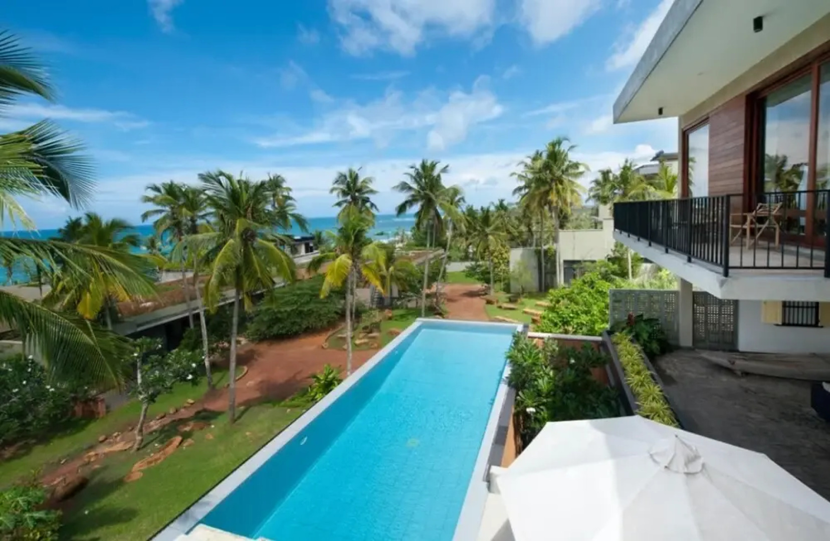 Modern Beach Villa With Roof Terrace