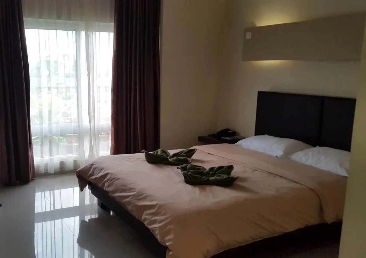 Jhoanie Hotel