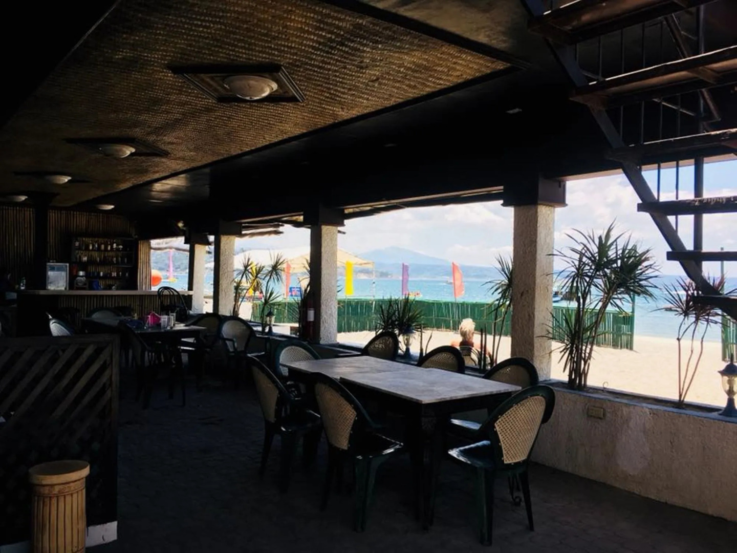 Kokomos Beach Resort