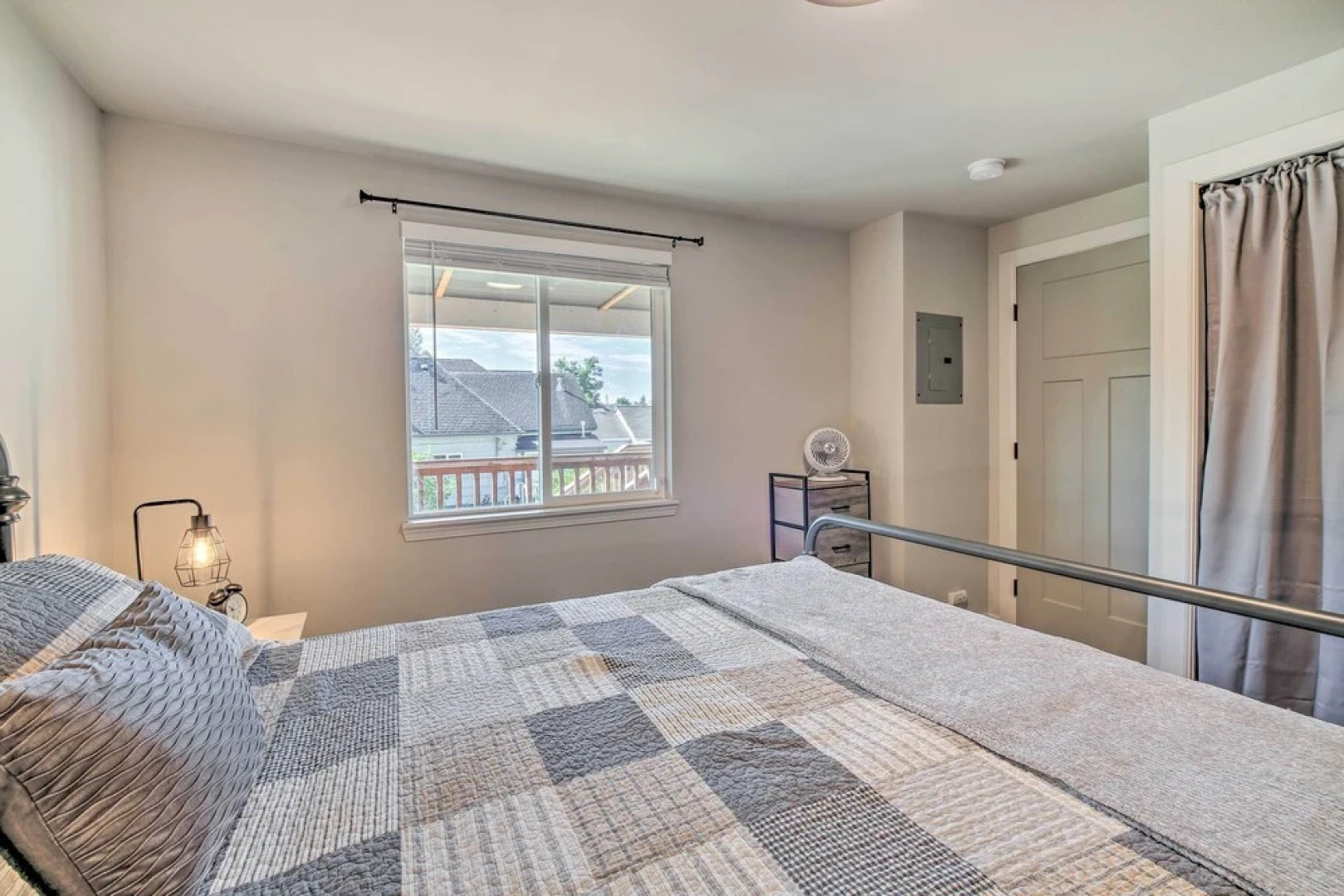 Bright Buckley Apartment in the Heart of Town