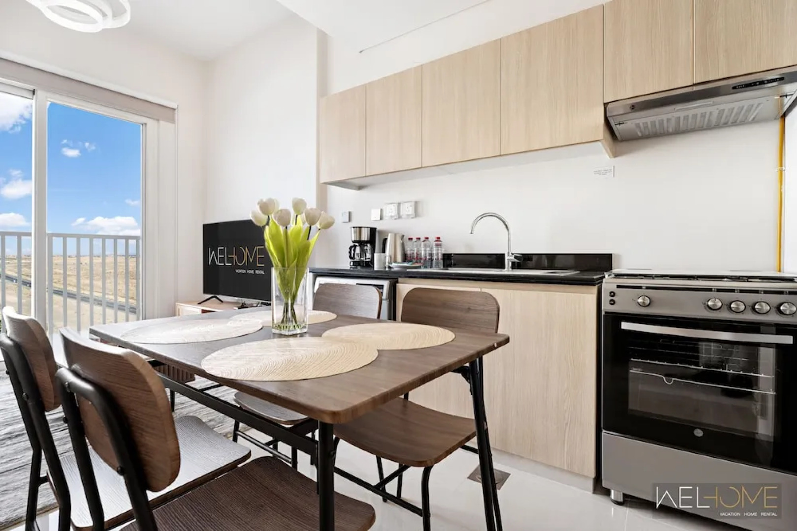 WelHome - Breathtaking View 1BR Apt in Damac Hills 2