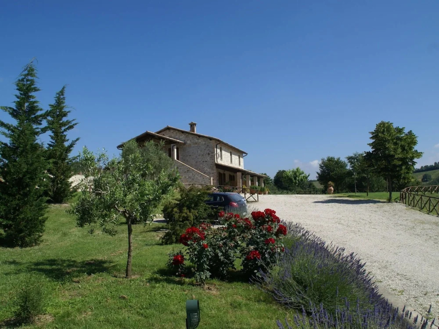 Cosy Apartment With Communal Pool and Stunning Views