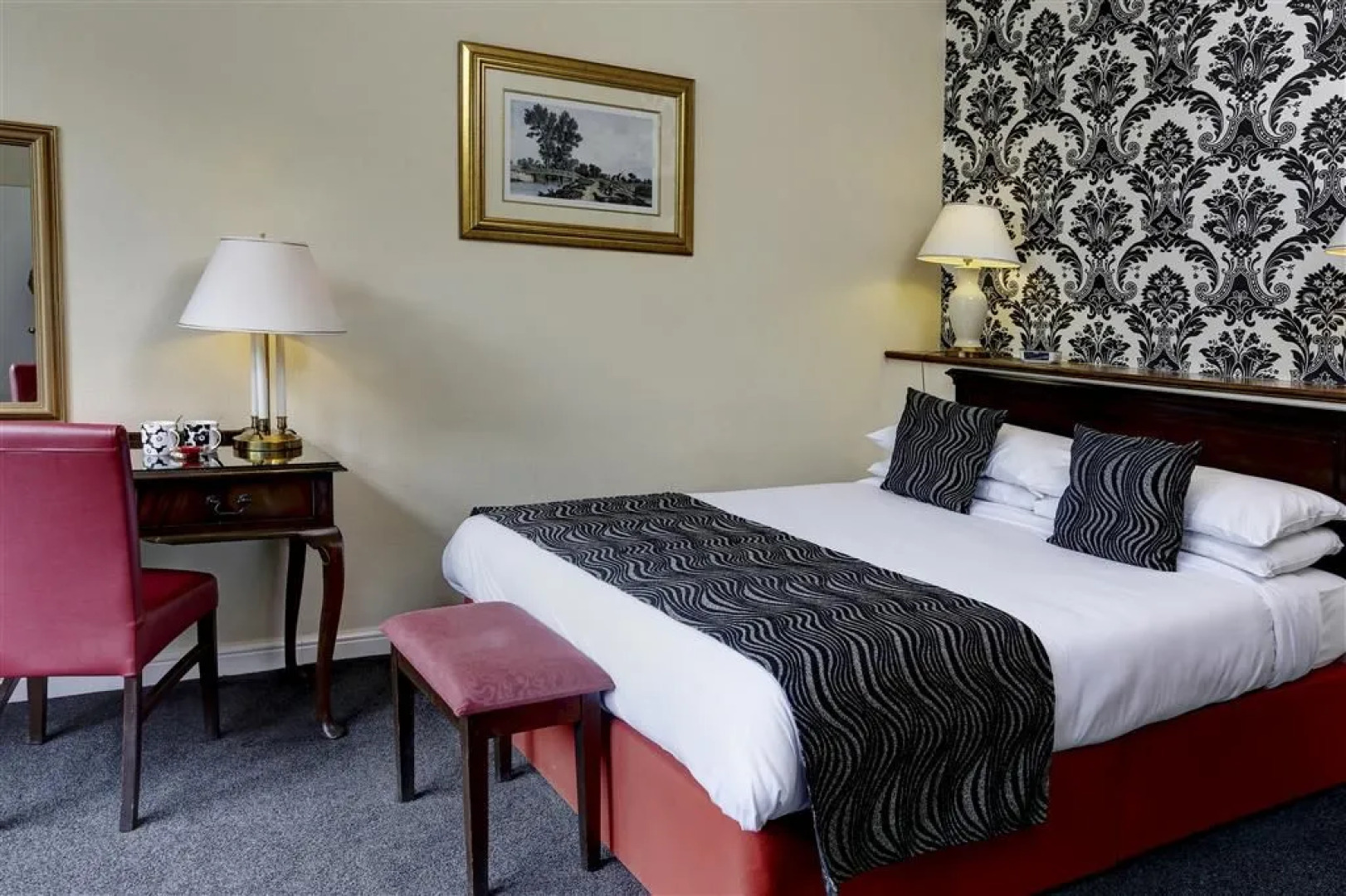 Best Western Broadfield Park