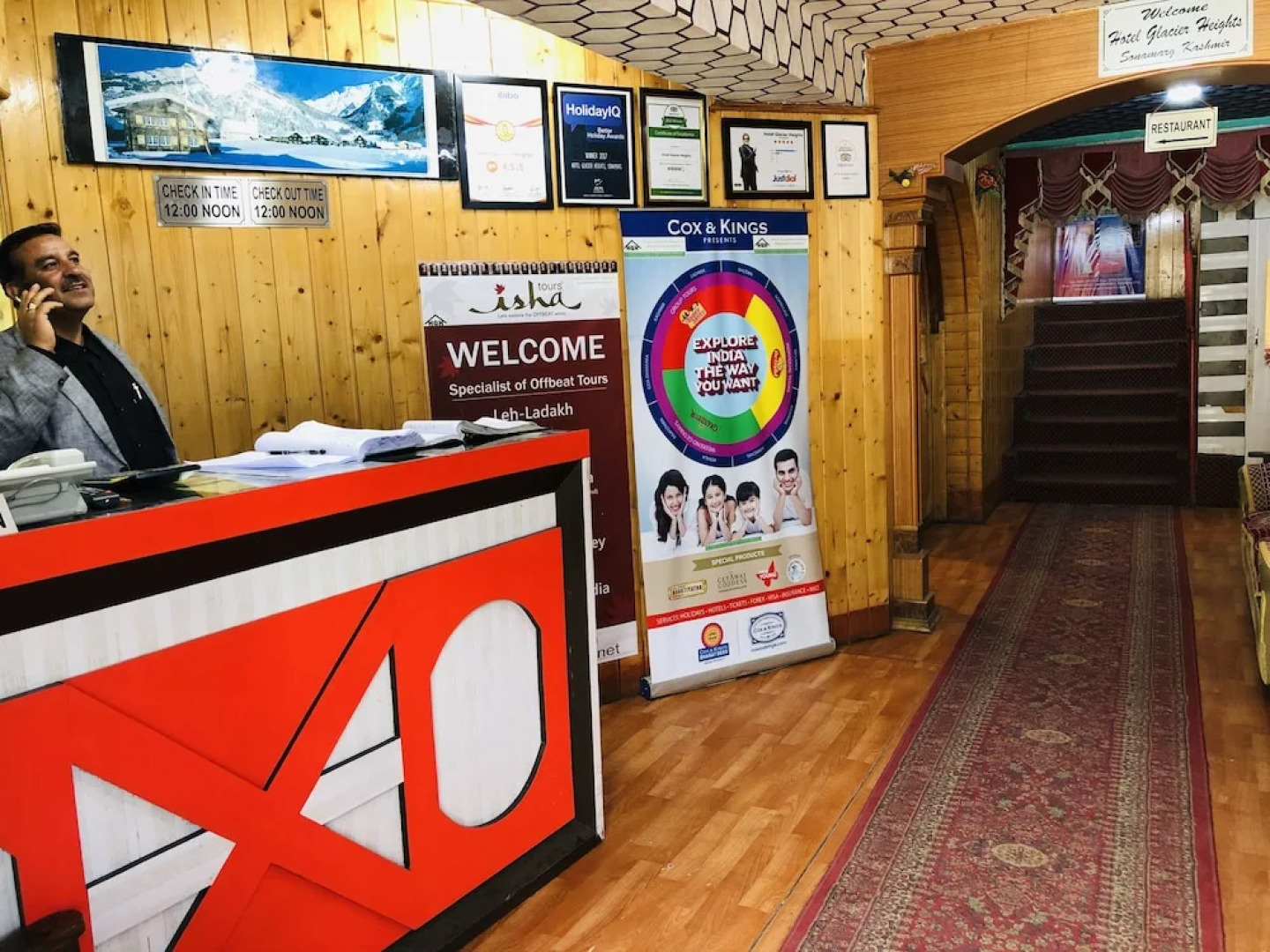 Hotel Glacier Heights