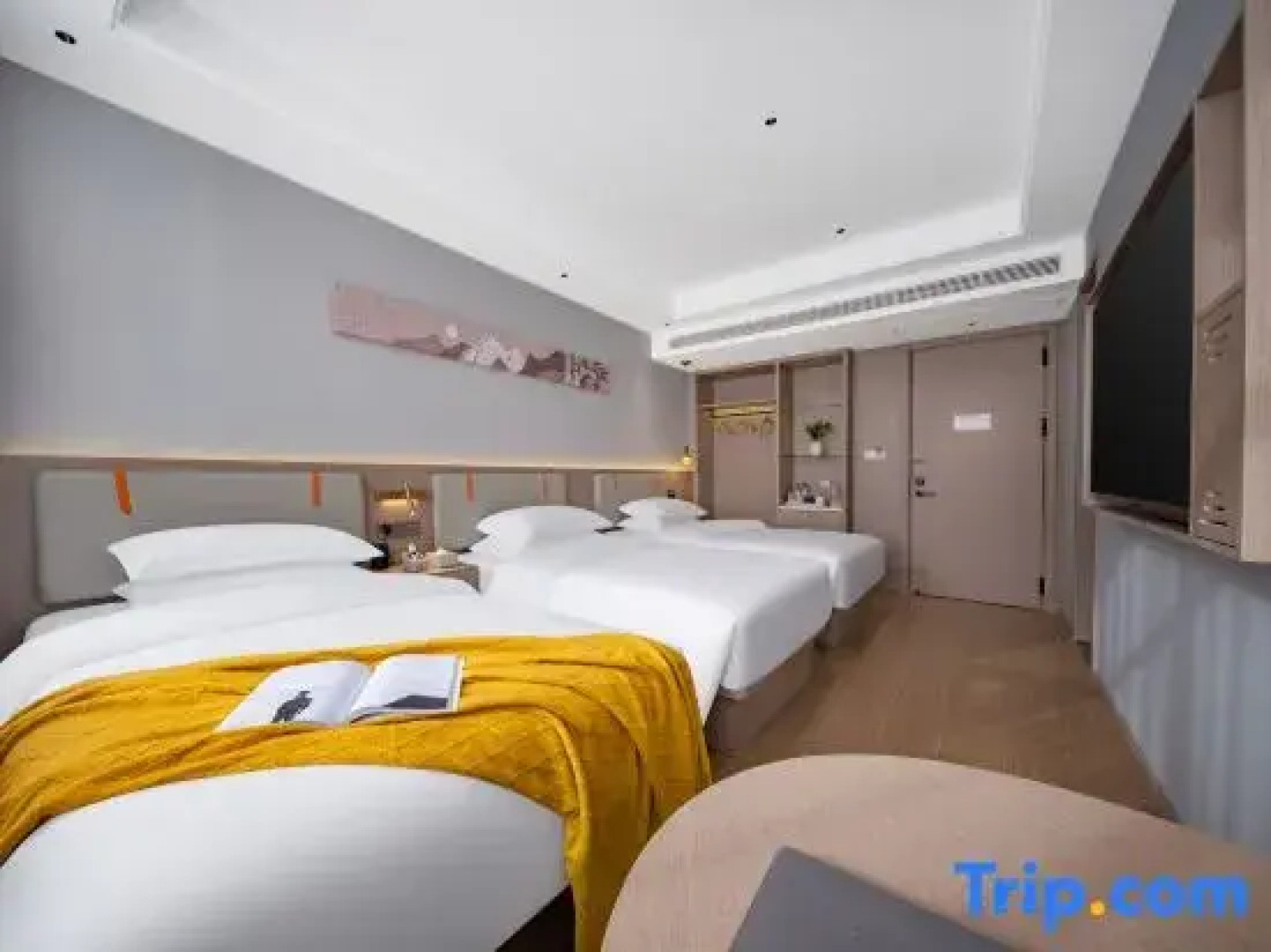 Yashu International Hotel