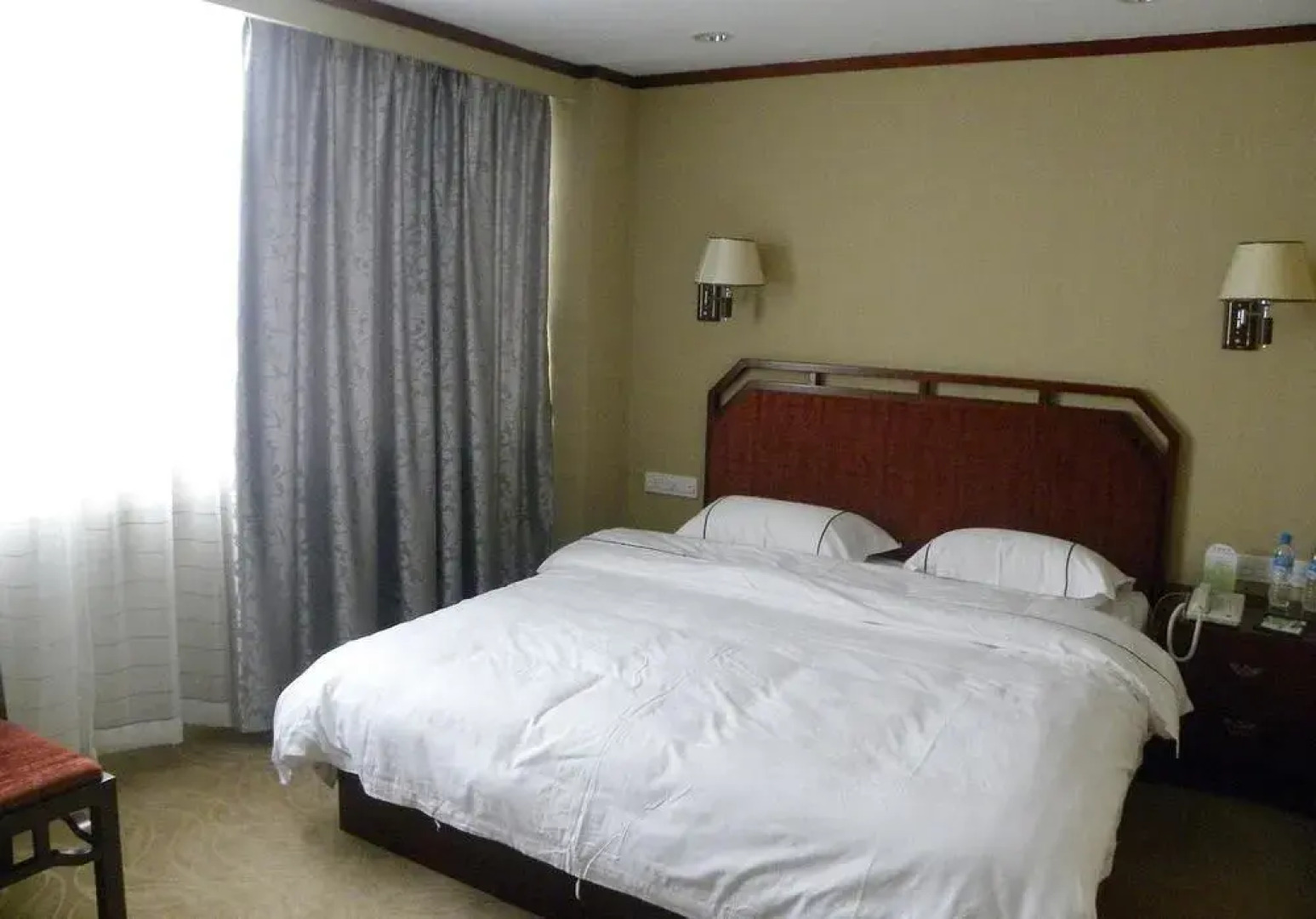 Century Plaza Qidu Hotel