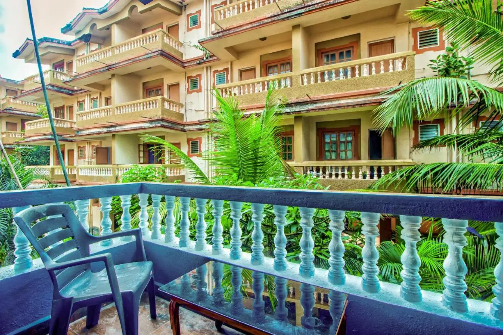 Candolim Glitter Sand