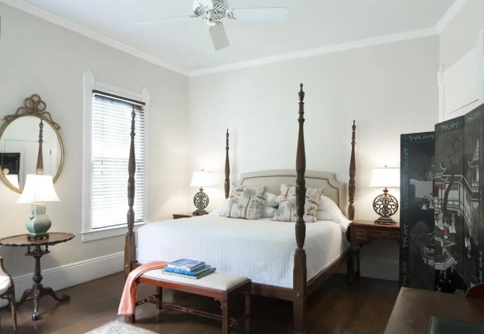 Simonton Court Historic Inn & Cottages