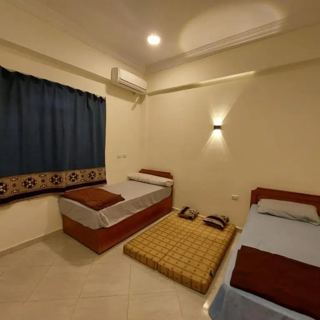 Blue Hole Plaza Studio, Dahab