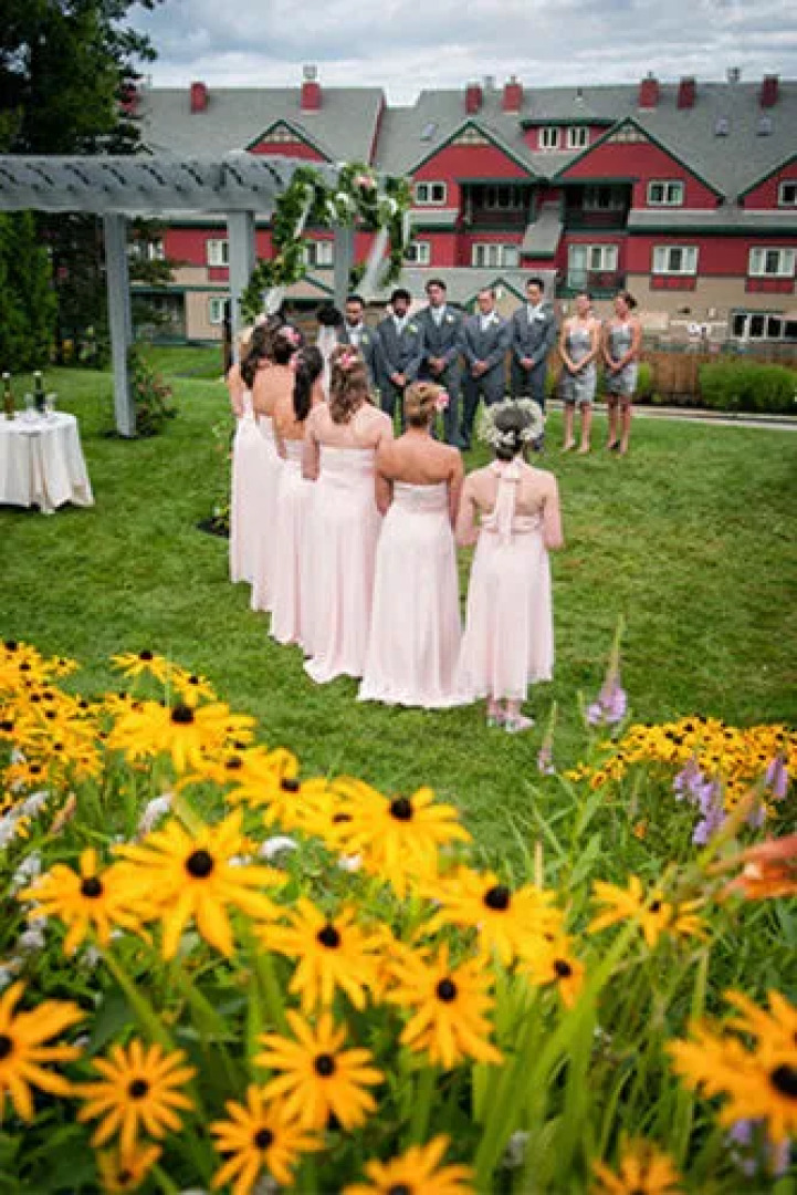 Grand Summit Hotel