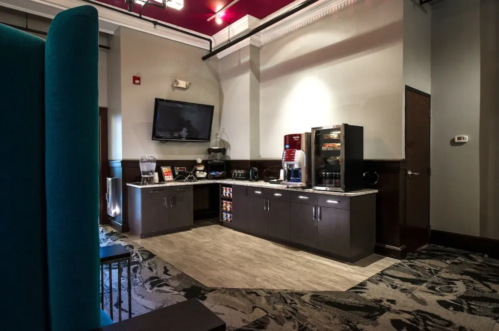 The Parker Inn and Suites