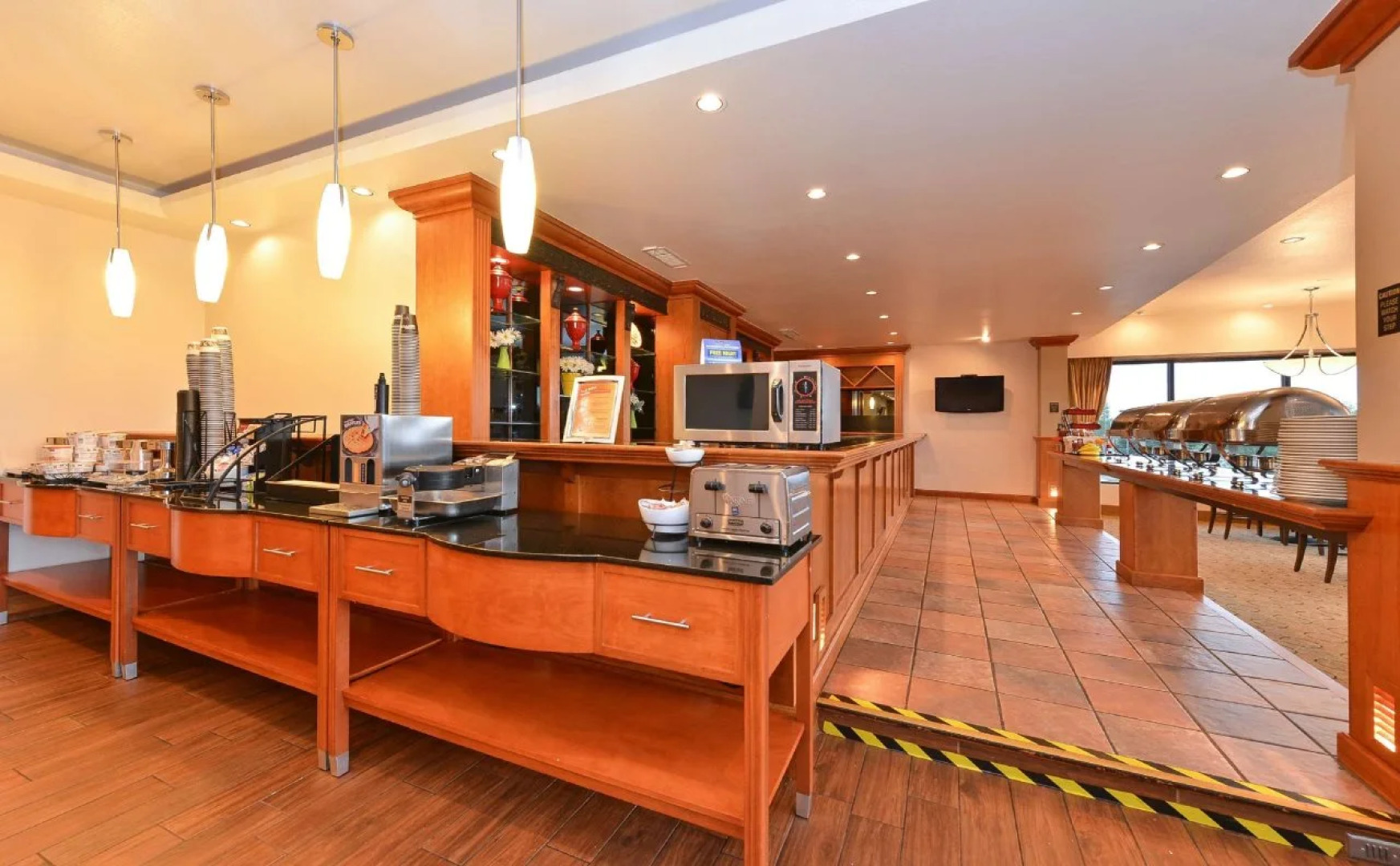 Best Western Plus Plaza Hotel