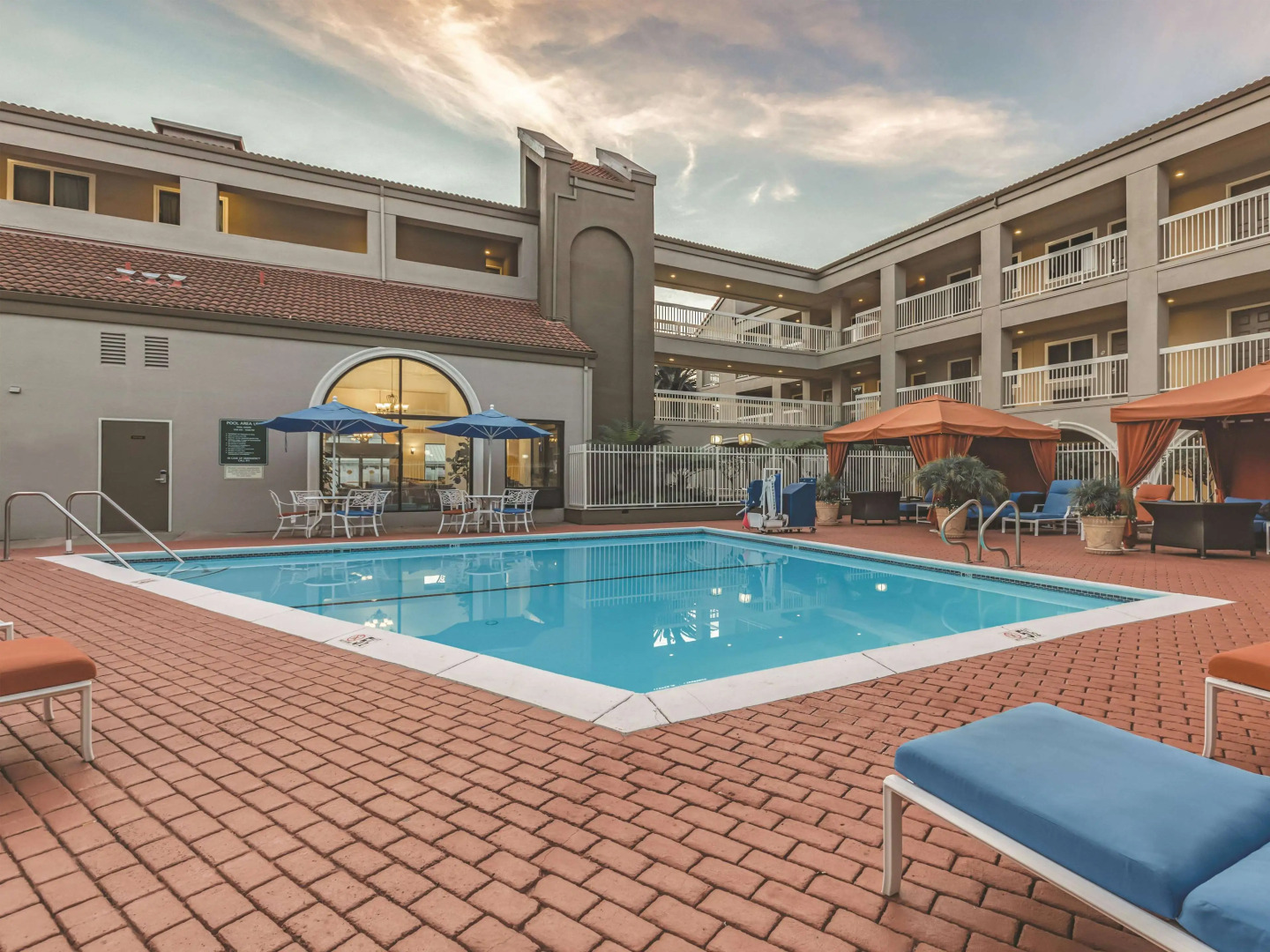 La Quinta Inn & Suites by Wyndham San Francisco Airport West